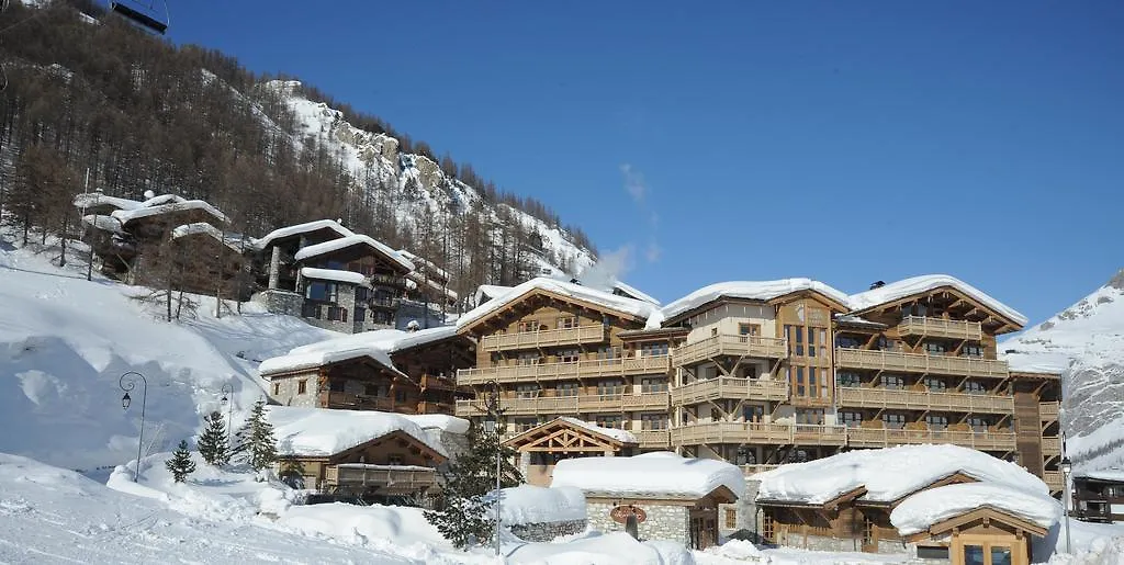 Hotel Les Barmes De L'Ours Val-dʼIsère 5*,